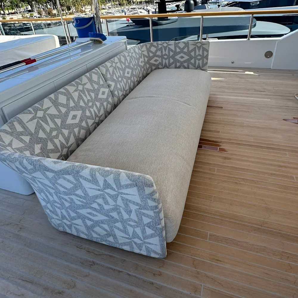 nettoyage canape exterieur yacht cannes