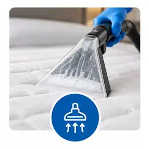 Nettoyage en profondeur d'un matelas avec une machine professionnelle à injection-extraction