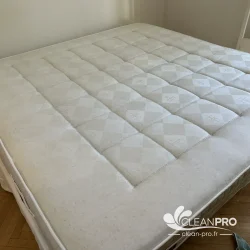 Nettoyage de matelas dans un hôtel à Nice